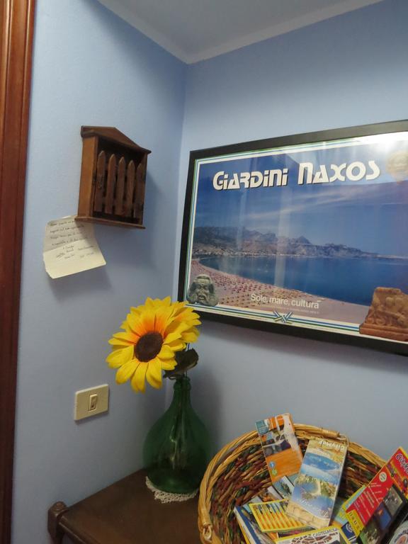 Appartamento Maria Giovanna Giardini Naxos Værelse billede
